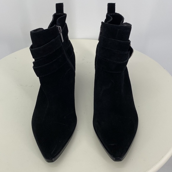 Marc Fisher Booties Size 8 - Picture 3 of 12